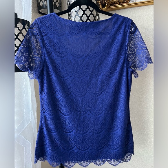 Beautiful Banana Republic Top - Picture 4 of 6